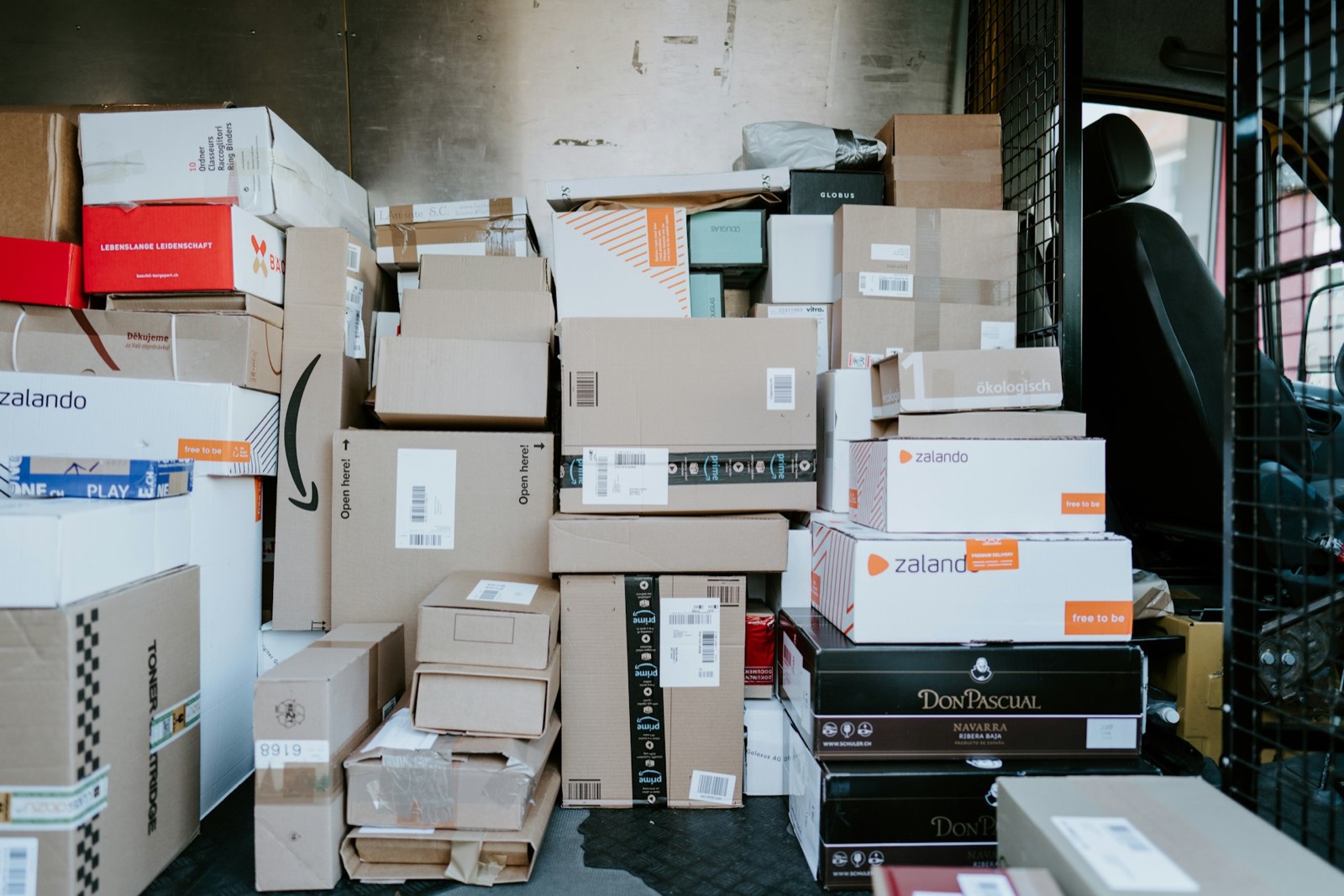 WasteZero London same-day rubbish removal team clearing waste in London